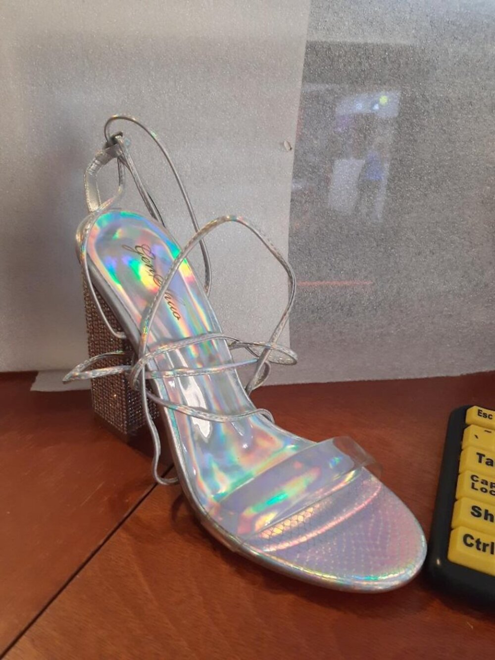 NEW ! JenShuo Rhinestone Chunky Heel Sandal Strapy Clear Open Toe Pump Silver 7